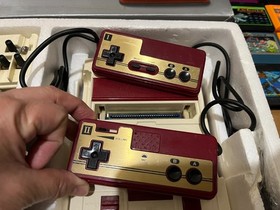 Nintendo Famicom Console with BOX and Manual, 10 Games 0301