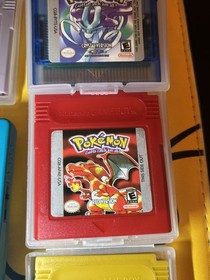 Real Pok&eacute;mon Game Boy Color + 7 Authentic Pok&eacute; Crystal Gold Red Blue Yellow G, S