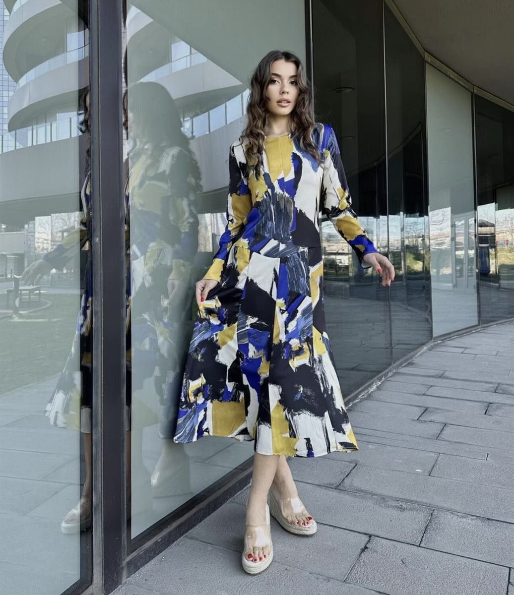 ZARA NWT WOMAN ROUND NECK PRINTED MIDI DRESS MULTICOLORED