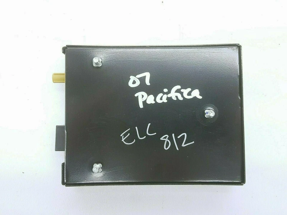 ✔ 2004-2007 Pacifica : OEM Satellite Receiver Computer Module (P) 05064074AD Foto 4 de 4