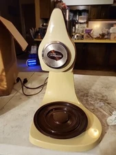 VINTAGE SUNBEAM DELUXE MIXMASTER 12 SPEED MIXER BROWN With 2 BOWLS & 4 BEATERS 