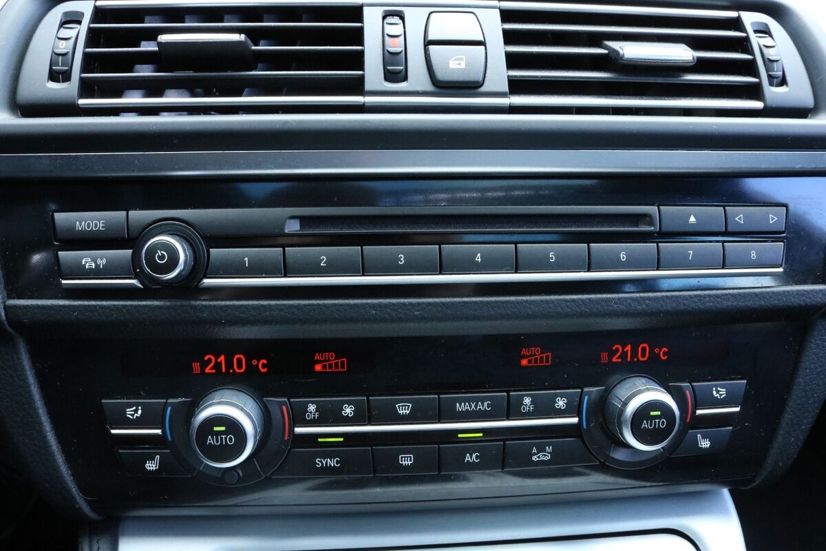 BMW 530d 3,0 Touring Luxury Line xDrive aut