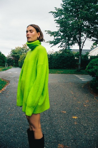 ZARA WOMAN NWT FW22 NEON GREEN SOFT OVERSIZED KNIT SWEATER SIZES M u0026 S |  eBay
