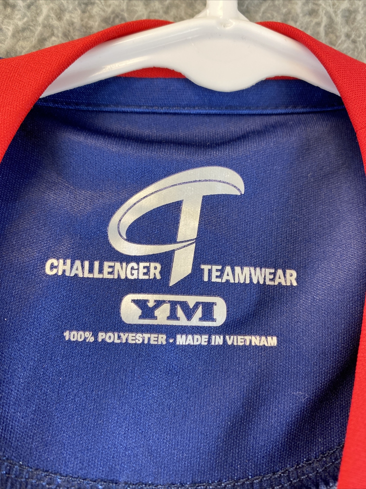 Challenger British Soccer Jersey YOUTH medium / 9033 Gem