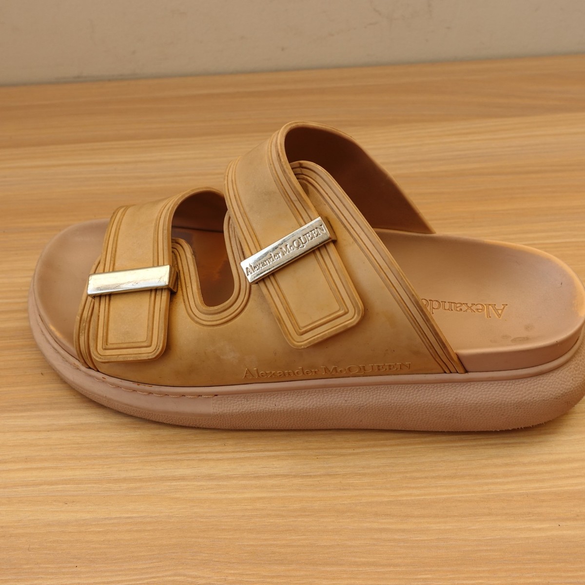 Single Shoe Amputee LEFT ONLY Alexander McQueen Sandals Women 39 Beige 9 Hybrid