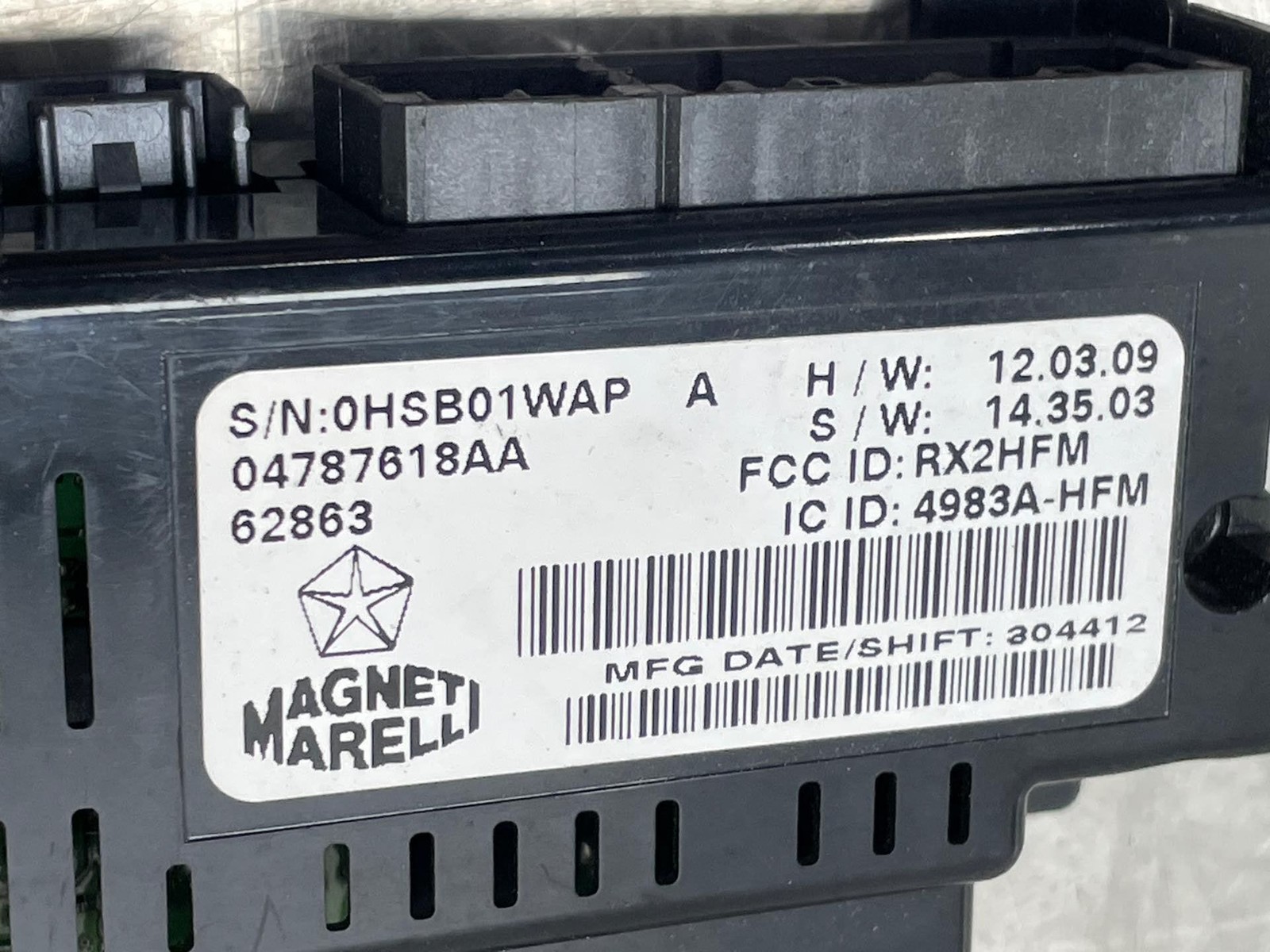 2015 Maserati Ghibli OEM Telematic Bluetooth Computer Control Module 04787618AA