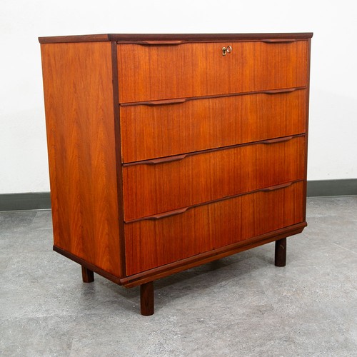 Mid Century Danish Modern Chest Drawers Dresser Teak Mobler 4 Denmark Locking
