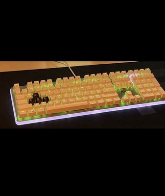 Mechanical keyboard - Red switches - RK918 - 108 keys with 4 custom wooden keys