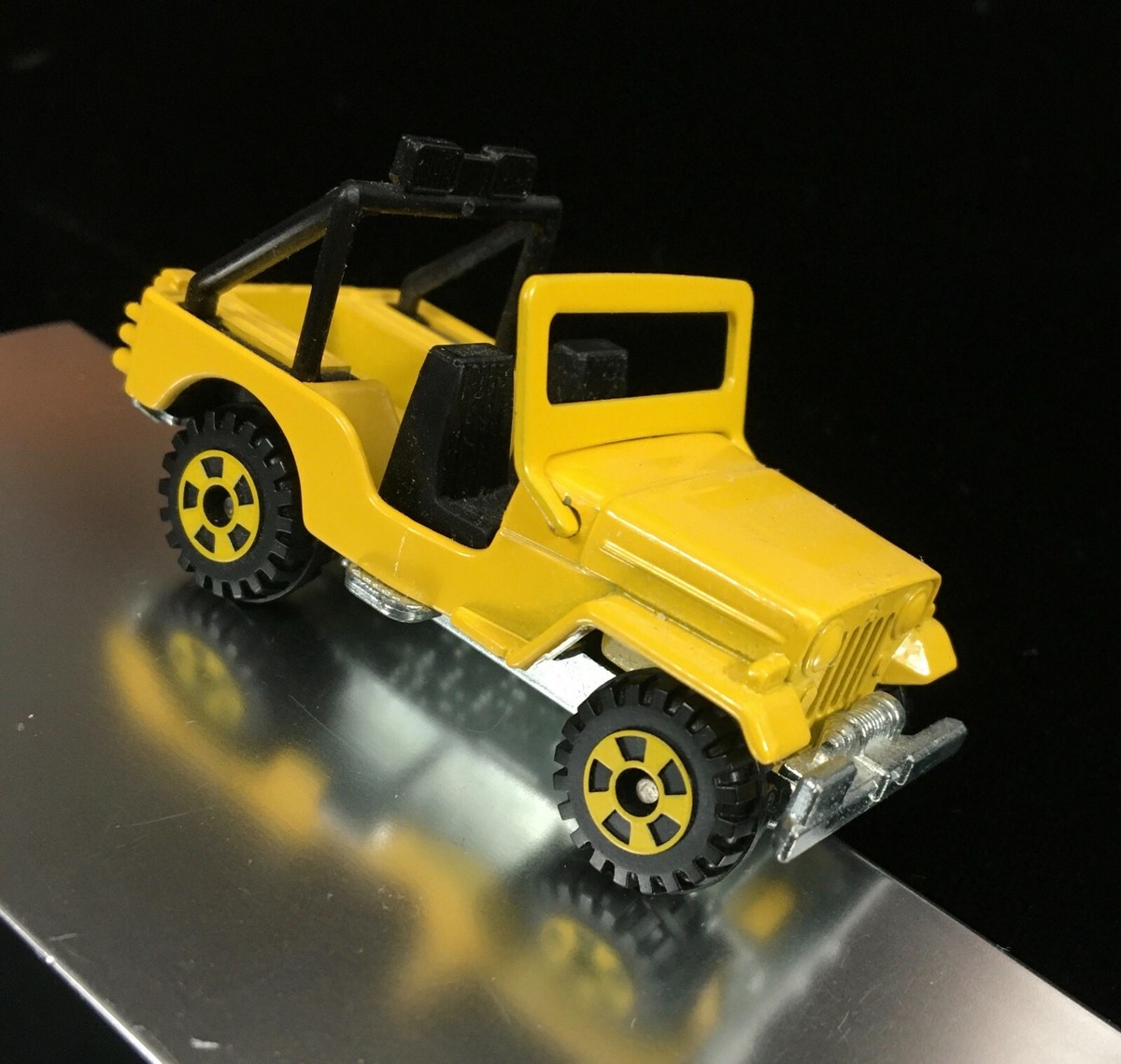 トミカ 三菱 H-J58 No.25 1/57 Tomica by Tomy NO.25 S=1/57 Mitsubishi H-J58 Jeep Made in