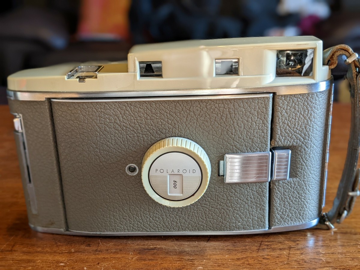 Appareil photo Polaroid vintage, polaroid land camera modèle