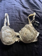 Rare vintage NWT victoria's secret miracle bra 34B Bridal ivory w/pearls