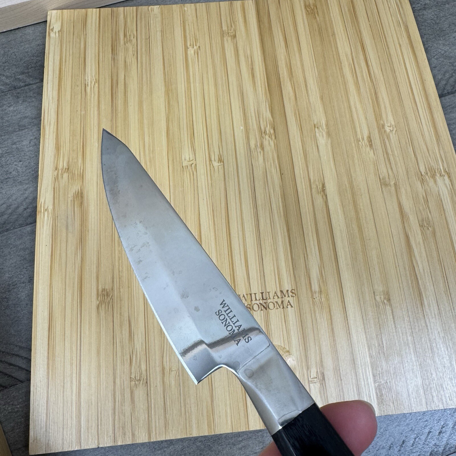 Williams Sonoma Eastern Steak Knives Set/8 Silver Black Scuffed Partially Used