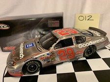 KEVIN HARVICK  29 GM GOODWRENCH / METAL SERIES 2004 MONTE CARLO ELITE