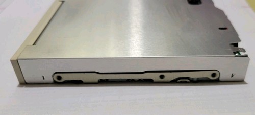 EPSON 3.5 In Floppy Drive SMD-1000 TESTED WORKING - Afbeelding 3 van 7