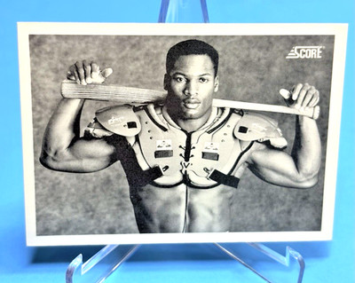1990 Score Bo Jackson B&W Shoulder Pads #697 BO N/M-MT Centered!!  ~Iconic Card~