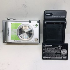 Fujifilm FinePix F10 Camera 6.3MP Tested Working w/ Battery  Charger Read 