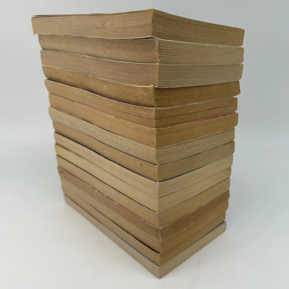 Americana Series by Janet Dailey Vintage Harlequin Romance Paperback Lot of 15 Foto 3 de 4