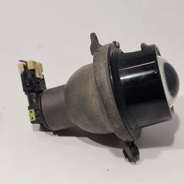 Chevrolet Impala 2006-16 derecha conducción antiniebla VIN con cuarto dígito limitado  Foto 3 de 4