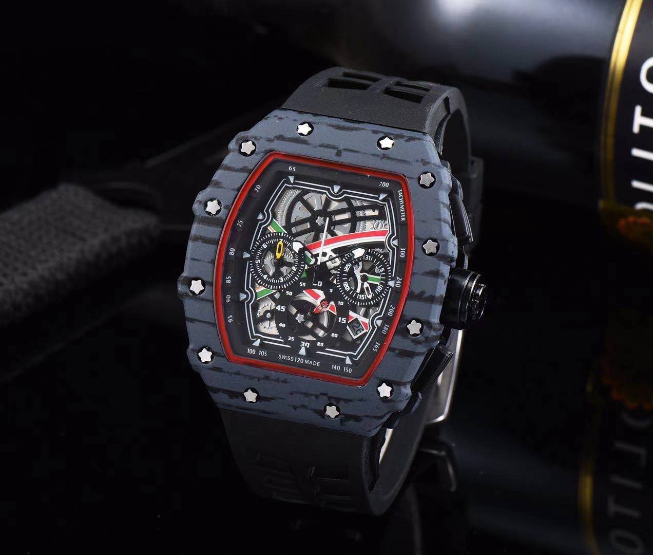 Stylish Men's Quartz Tonneau Watch with Silicone Strap and Stainless Steel Buckl