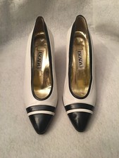 ESCADA Vintage 90s Shoes 6 Black White Leather Heels Pumps GUC