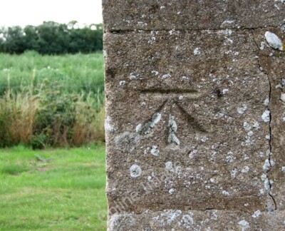 Foto 6x4 St Denis' Kirche in Wangford - Benchmark Carr, The\/TL7483 This c2010