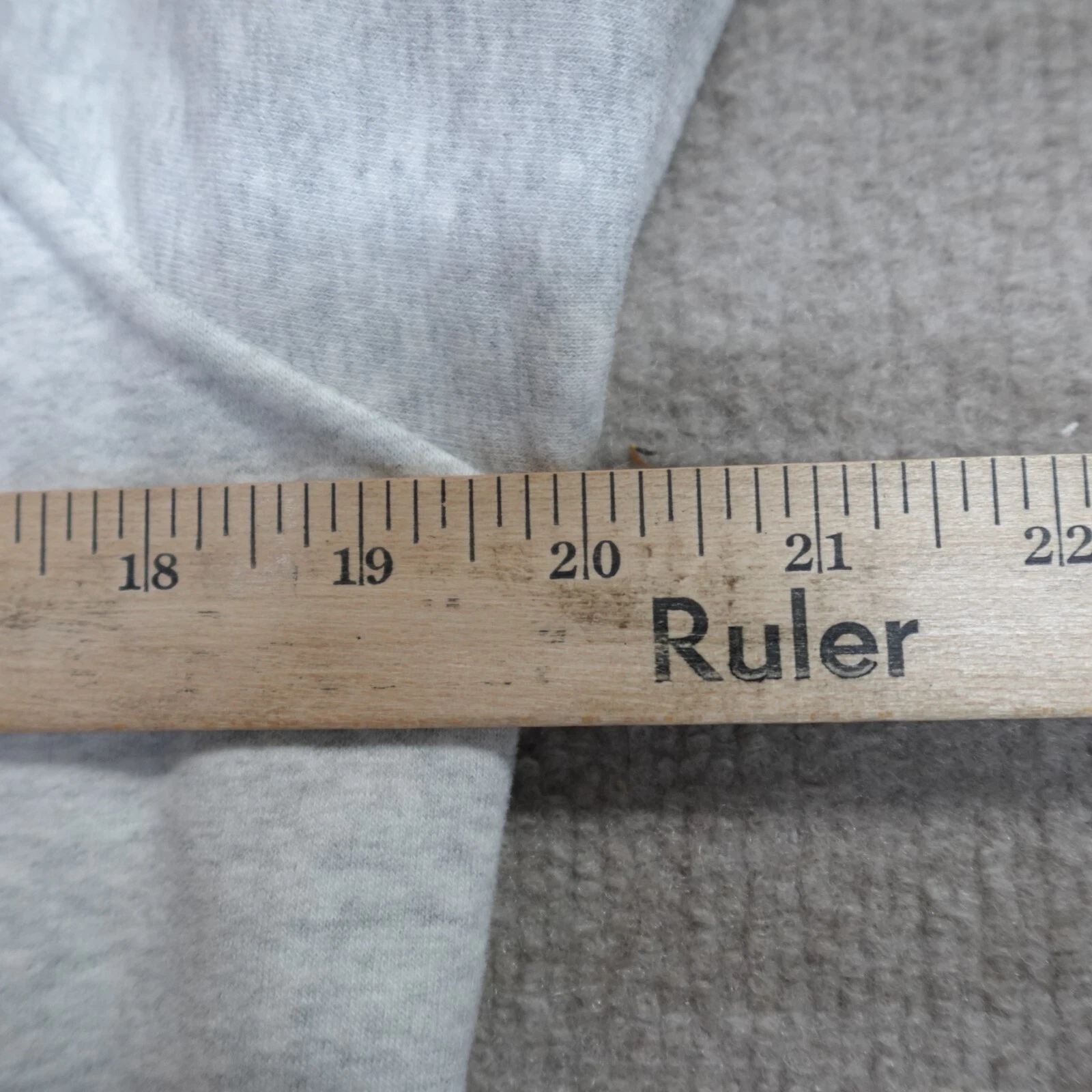 VETEMENTS Felpa Lululemon piccola grigia con cappuccio per tutti i tuoi