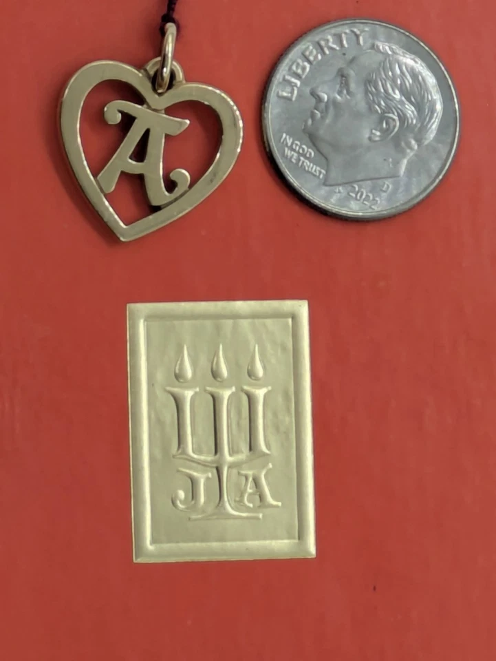 JAMES AVERY 14K Oro Amarillo 2.6g ESCRITURA CORAZÓN LETRA A Colgante Dije (EC3039365) Foto 2 de 4