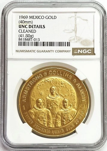 1969 GOLD MEXICO CITY MINT MEDALLIC 50 PESOS APOLLO 11 MOON LANDING NGC UNC*