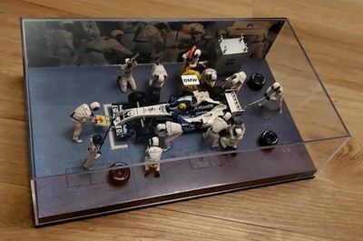 BMW Williams F1 Minicamps FW26 2004 Potstop Diorama