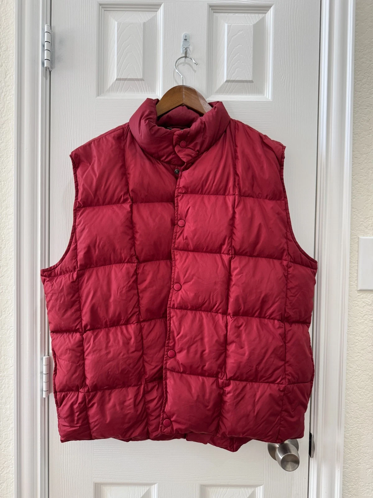 LL Bean Puffer Vest Mens XL Regular Solid Burgundy Goose Down Snap Button