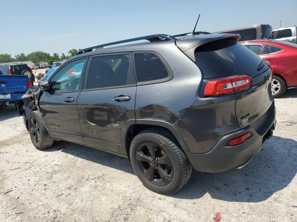 2015 JEEP CHEROKEE Fuel Filler Door  GRAY  Foto 3 de 4