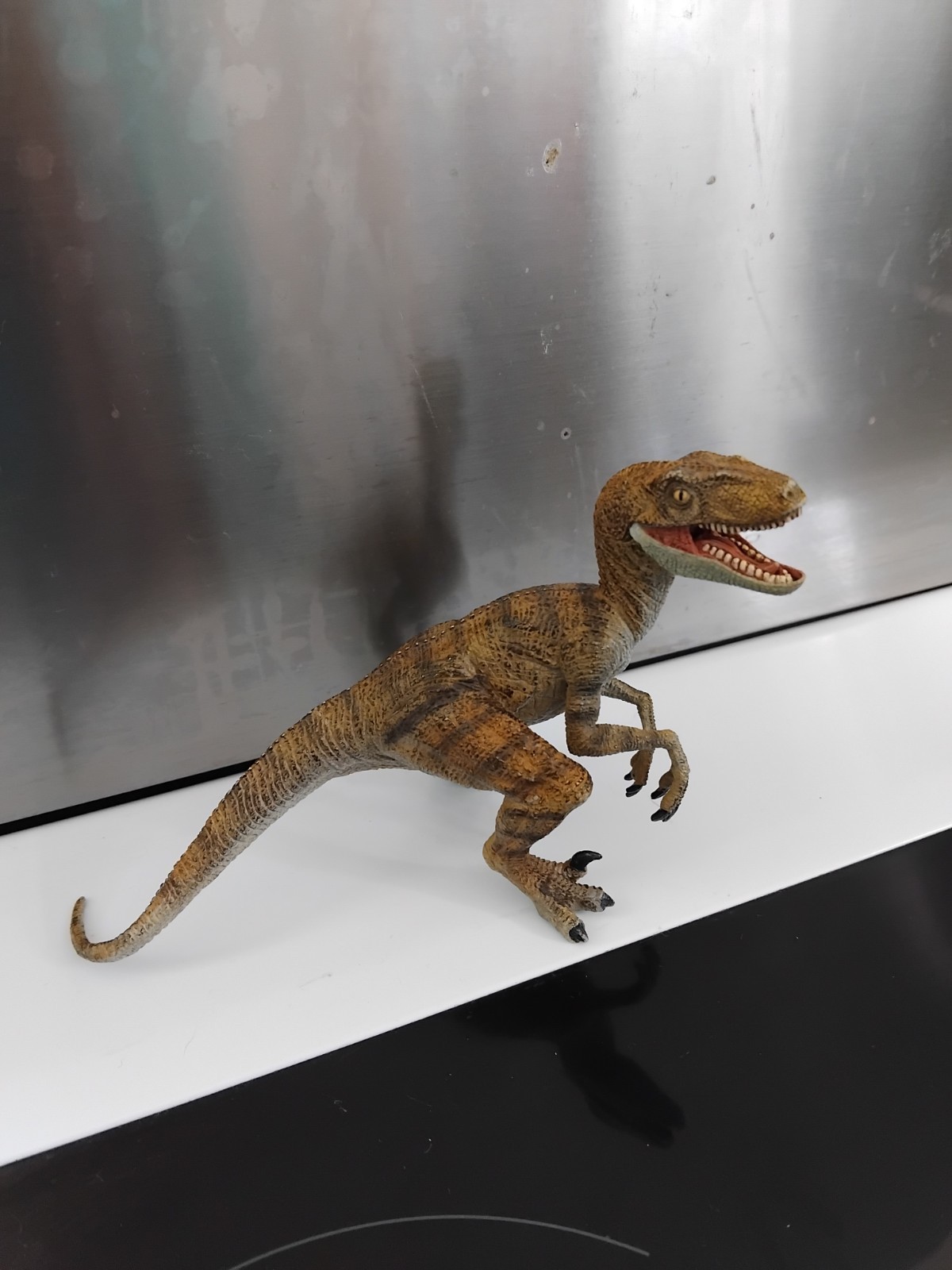 Papo Velociraptor Dinosaur Figure 2005 Rare Retired Brown Version Prehistoric