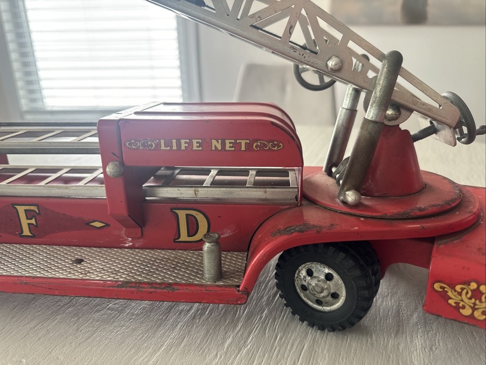 Vintage Tonka TFD No. 5 Fire Engine Ladder Truck Life Net Early Pressed ...