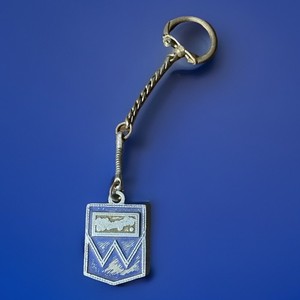 Vintage Wrangler Jeans Enameled Metal Keychain Back Pocket W Design Blue