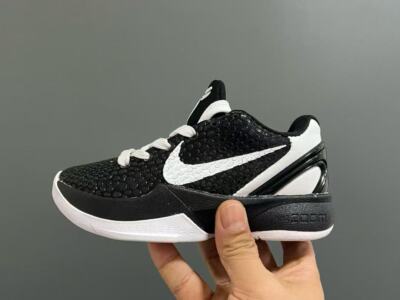 シューズ(男性用) Kobe 6 PROTRO Nike Kobe 6 Protro スニーカー | グリーン | FARFETCH JP