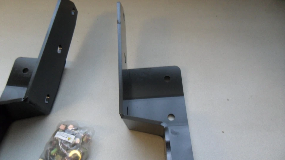 Kit de muesca C para camioneta Chevy GMC C10 Summit Racing 63-72 Hot Rod SUM-770840 02CC1 Foto 3 de 4