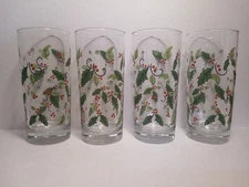 Set Of 4 Libbey Holly and Berries Christmas Tall Cocktail Glasses Tumblers