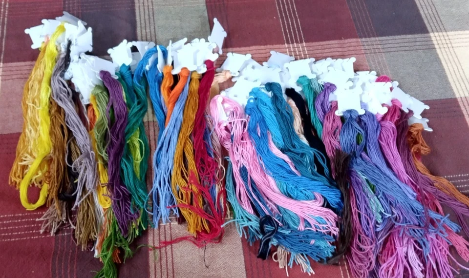 Lot 91 Embroidery Floss - Image 2 of 2