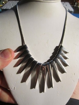 VINTAGE EXPRESS NECKLACE - SPIKE THEME - 12 PENDANTS - 18''- OFC-R