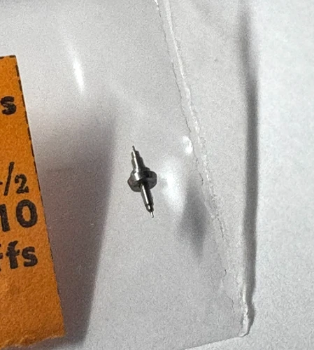 ILLINOIS 16 SIZE BALANCE STAFF #47606  5.30MM PIVOT: 10,  NOS --BB-1969