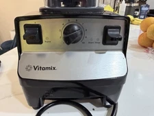 Vitamix VM0102D 5300 64 Oz Professional Blender, 10 Speed **View Pics**