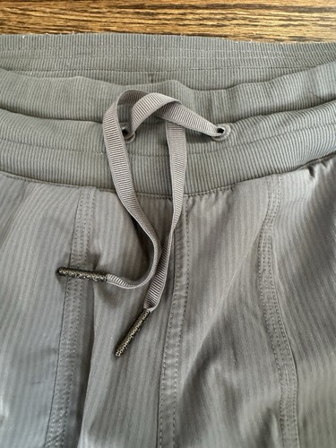 Lululemon Dance Studio Pant Women Size 4 Mid-Rise Full Length 30 Inseam - Picture 7 of 9