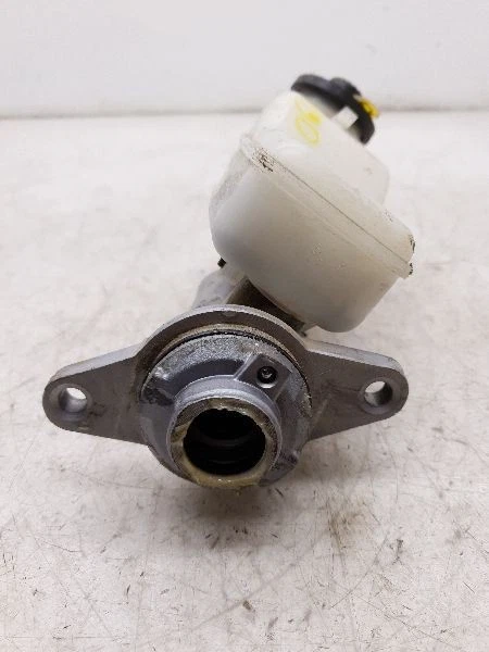 11-16 SCION TC 2.5L TRACCIÓN DELANTERA FRENO CILINDRO MAESTRO MONTAJE  Foto 3 de 4