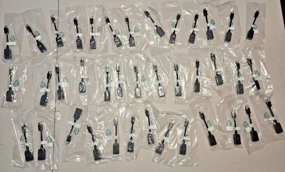 39 x Lot - NEW - PNY Display Port Adapter - 91008582V2 - Image 3 of 4