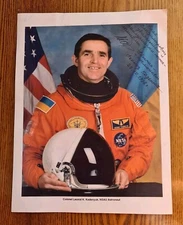 Exclusive Picture Of The Ukrainian Astronaut Leonid Kadeniuk Original Signature