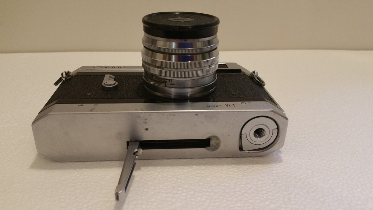 Canon VI-T 35mm Film Rangefinder Camera with 50mm F/1.5 Canon VI-T 35mm Film Rangefinder Camera with 50mm F/1.5