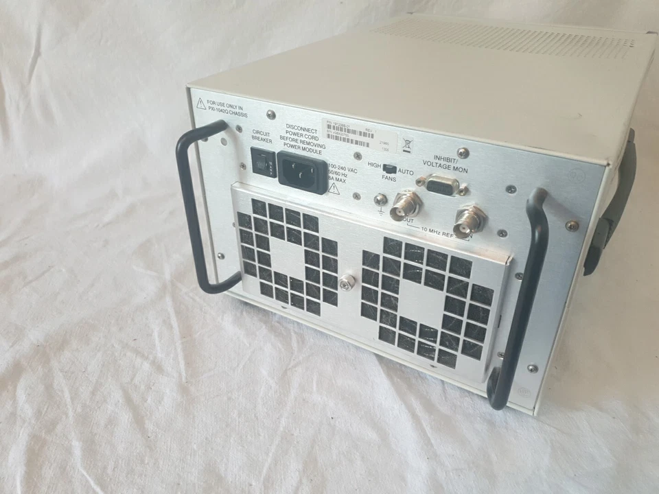 NI PXI - 1042Q , National Instruments , NI PXI 8196 Windows XP , NI PXI 4472B - Bild 3 von 4