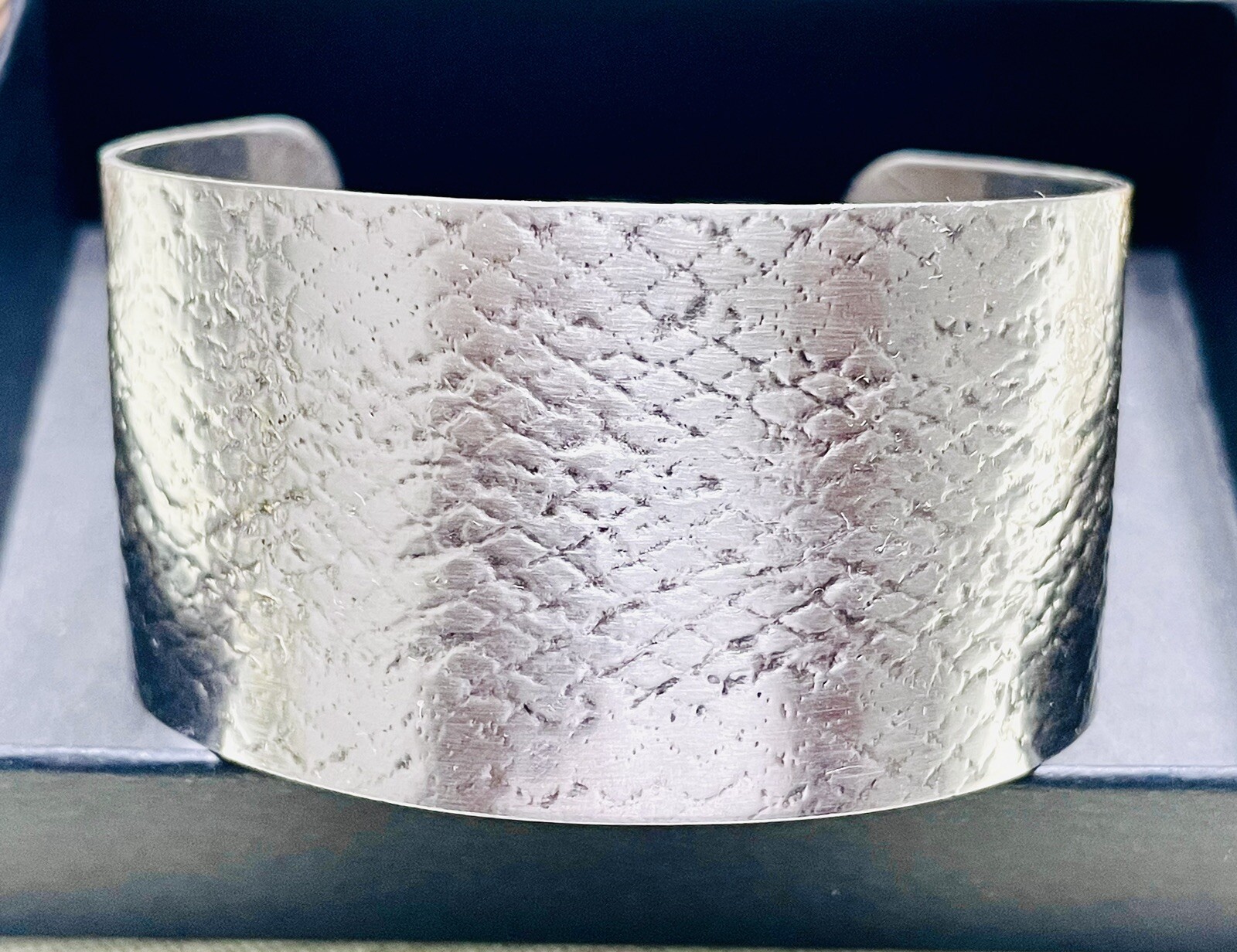 Diamond Pattern Wide Solid 925 Sterling Silver Cu… - image 1