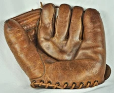 1950S HUTCH BRAND "WARREN SPAHN" FIELDERS GLOVE