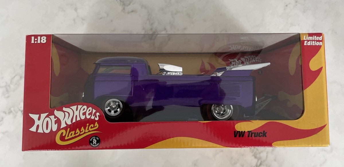 2005 HOTWHEELS CLASSICS　 1:18 VW TRUCK Hot Wheels Classics VW Truck Van 1:18 Scale Die-Cast 2005